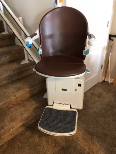 Curved stairlift installation in Utah home